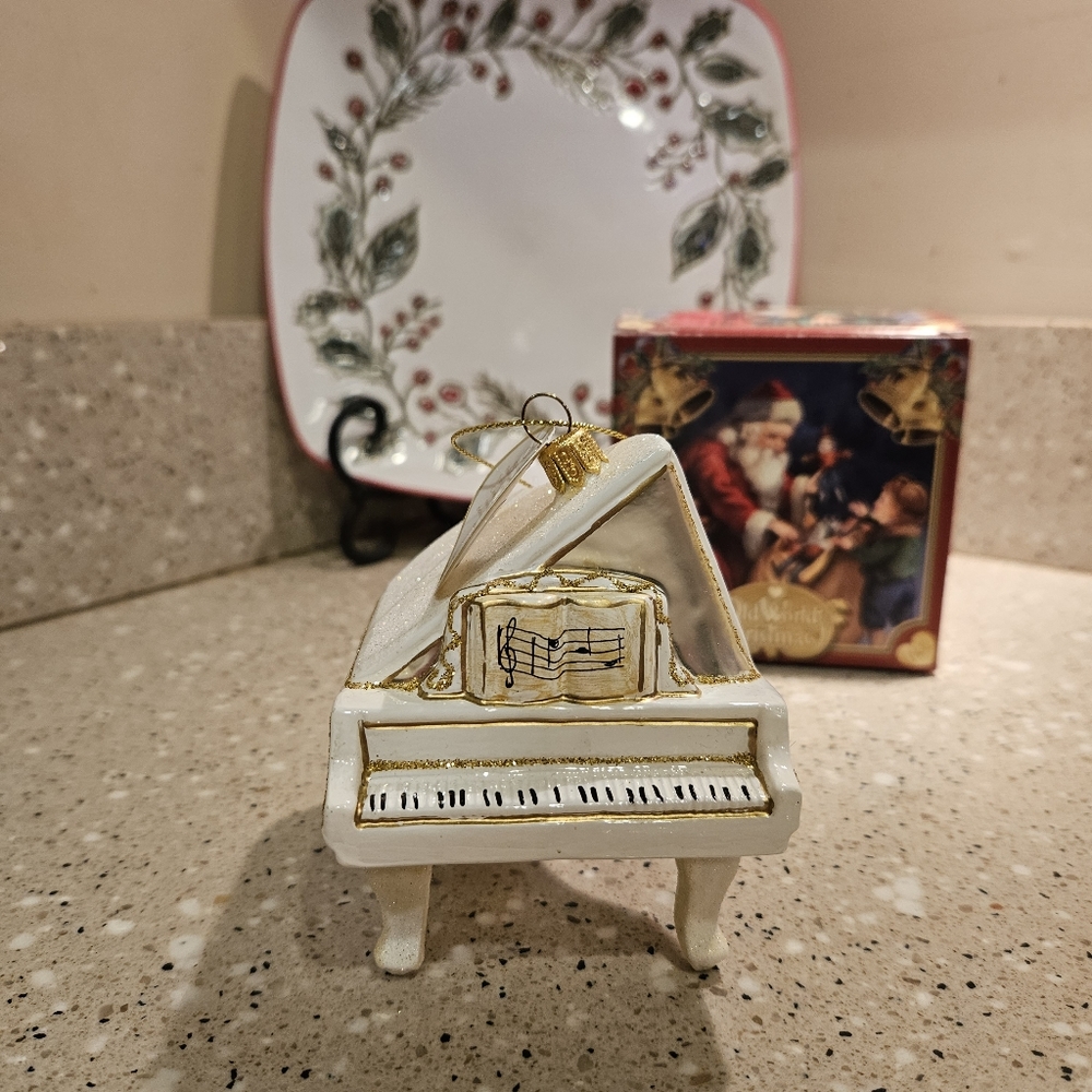 Christmas Ornament Piano